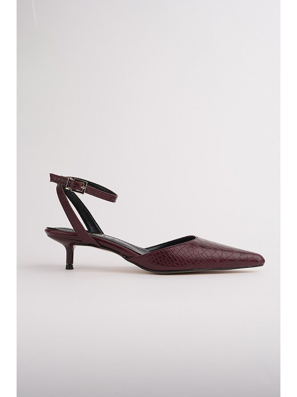 Bordo KİCK Kadın Kroko Desenli Sivri Burun İnce Topuklu Bilekten Bağlamalı Ayakkabı