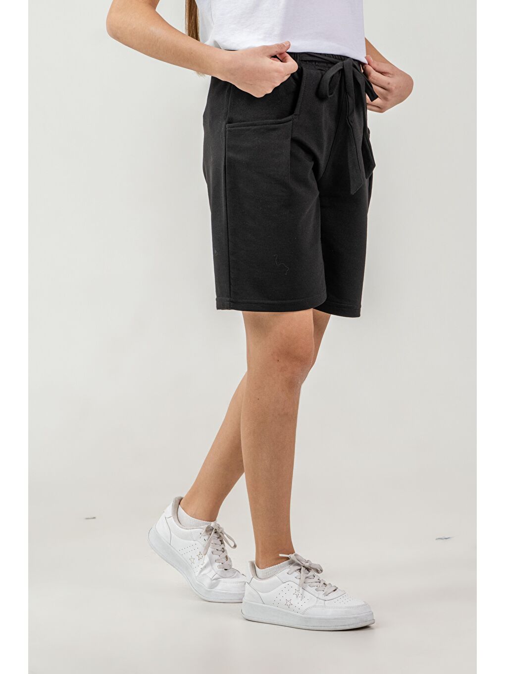 Siyah Kemer Fiyonk Kurdeleli Dreams Nakışlı Kız Çocuk Şort-1