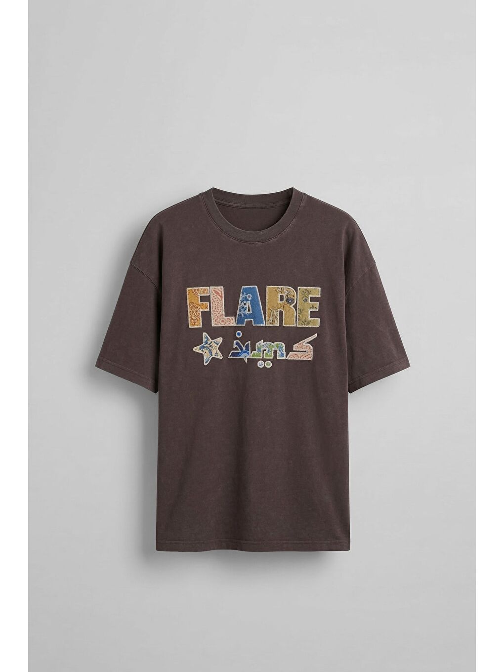 Erkek Oversize Patchwork Nakışlı T-Shirt Kahverengi