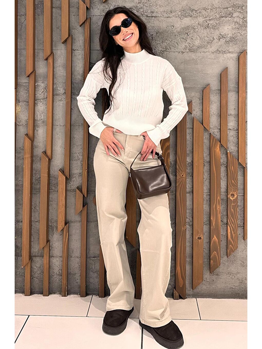 Beyaz Kemik Rengi Yarım Balıkçı Yaka Örgülü Triko Kadın Kazak Mg2257-3