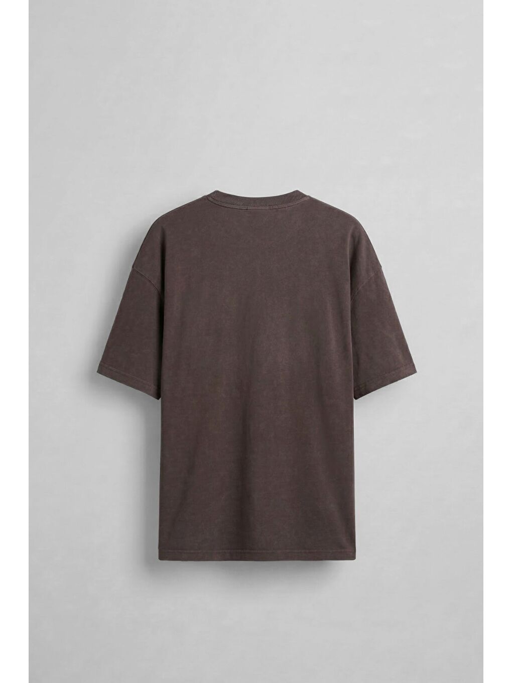 Erkek Oversize Patchwork Nakışlı T-Shirt Kahverengi-1