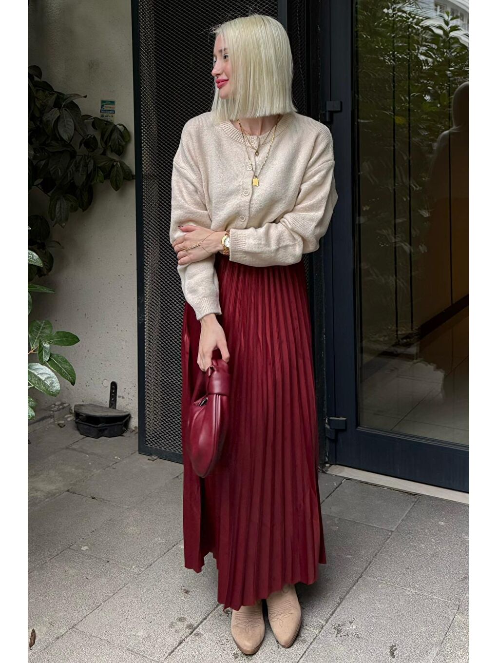 Ekru Rahat Kalıp Düğmeli Triko Kadın Hırka Mg2552-1