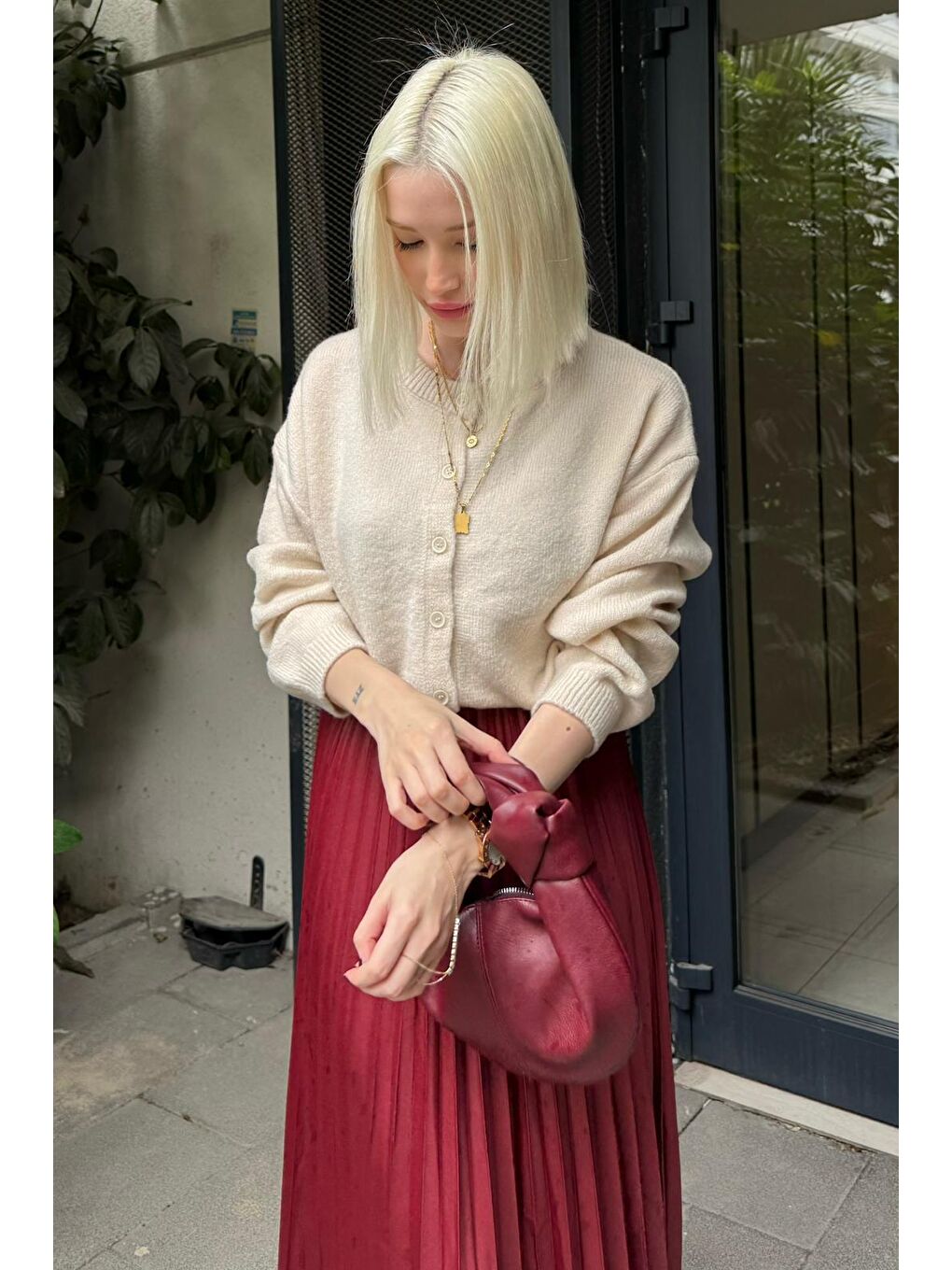 Ekru Rahat Kalıp Düğmeli Triko Kadın Hırka Mg2552-2