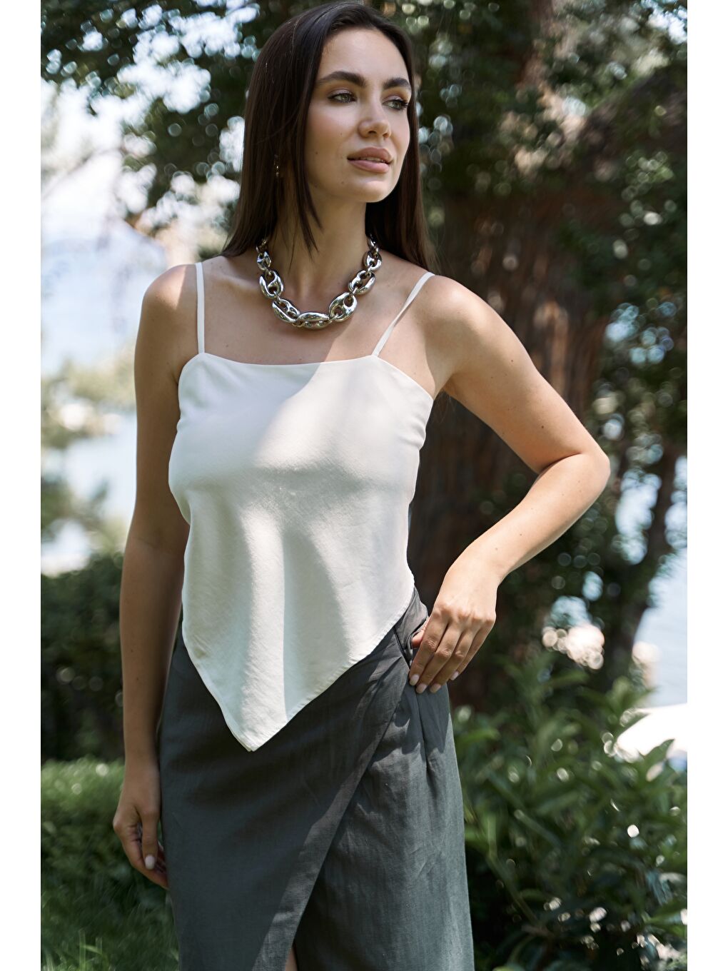 Alytih Üçgen Detay Ekru Crop-1