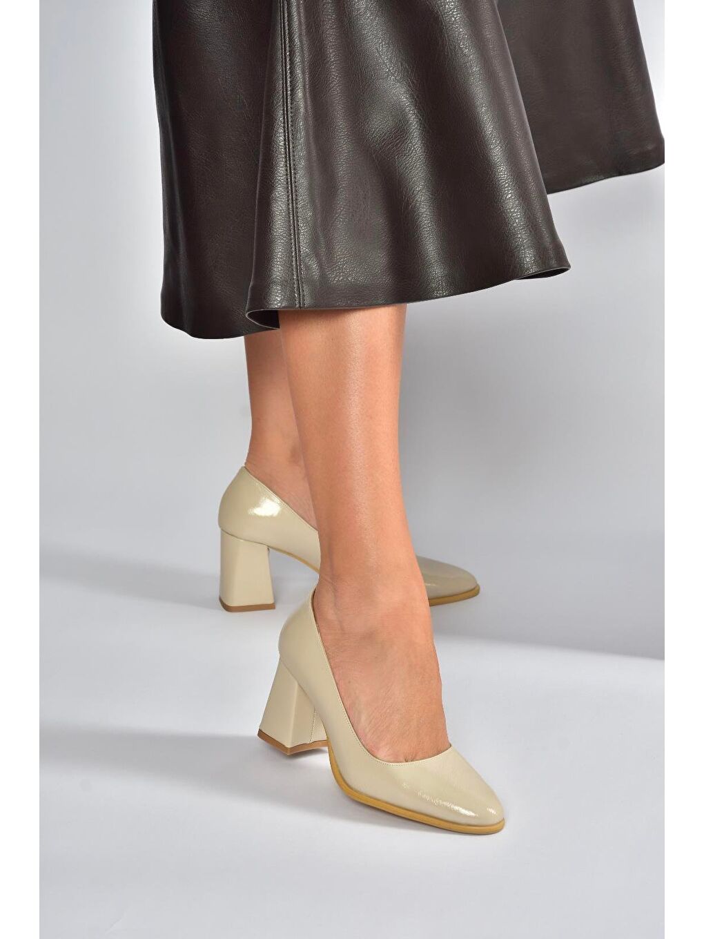 Bej Kadın Topuklu Ayakkabı V676680060-1