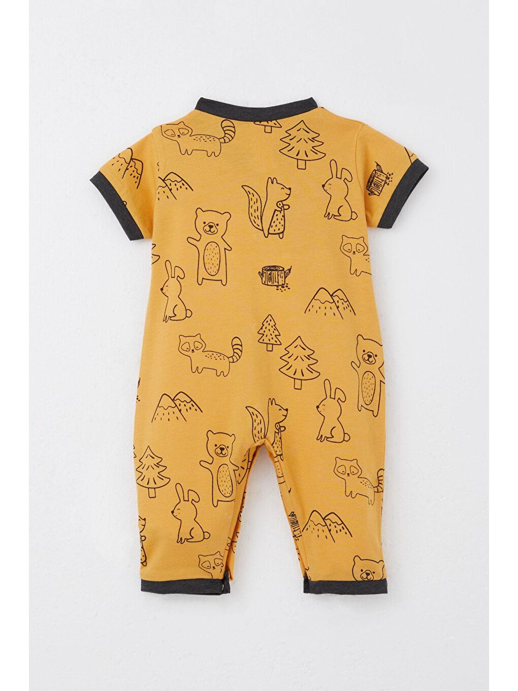 Erkek Bebek Kısa Kollu Tulum Orman Temalı Hayvancıklar Desenli Hardal Sarı (4 Ay)-1