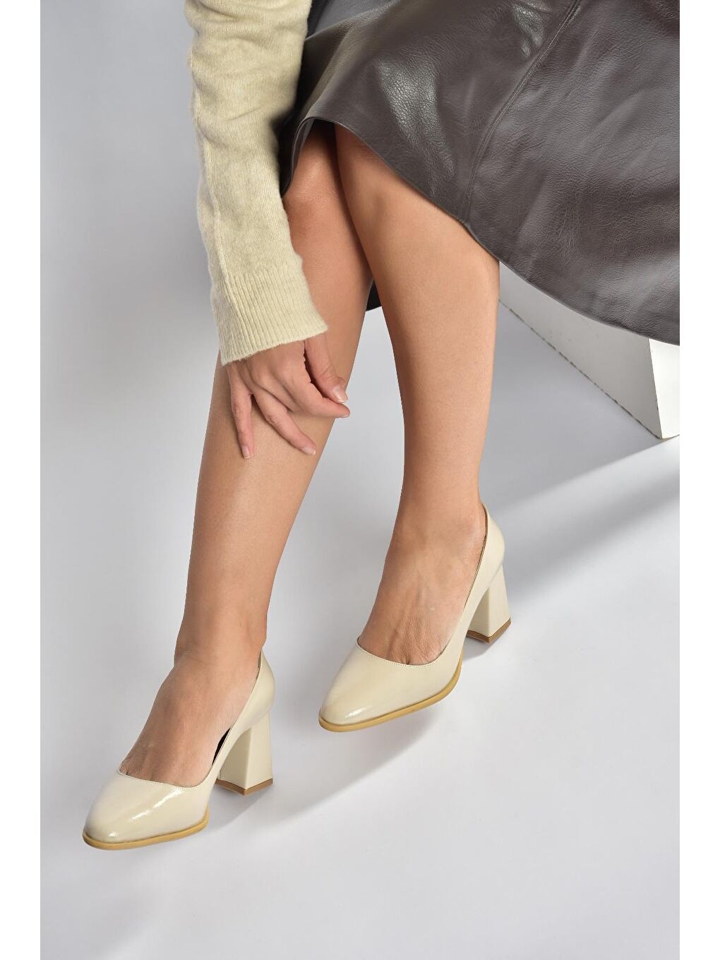 Bej Kadın Topuklu Ayakkabı V676680060-2