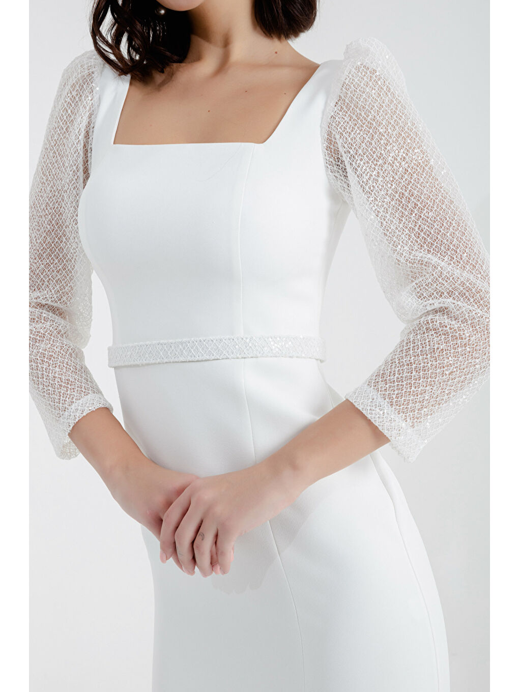 Kadın Beyaz Kare Yaka Kemerli Midi Abiye-2