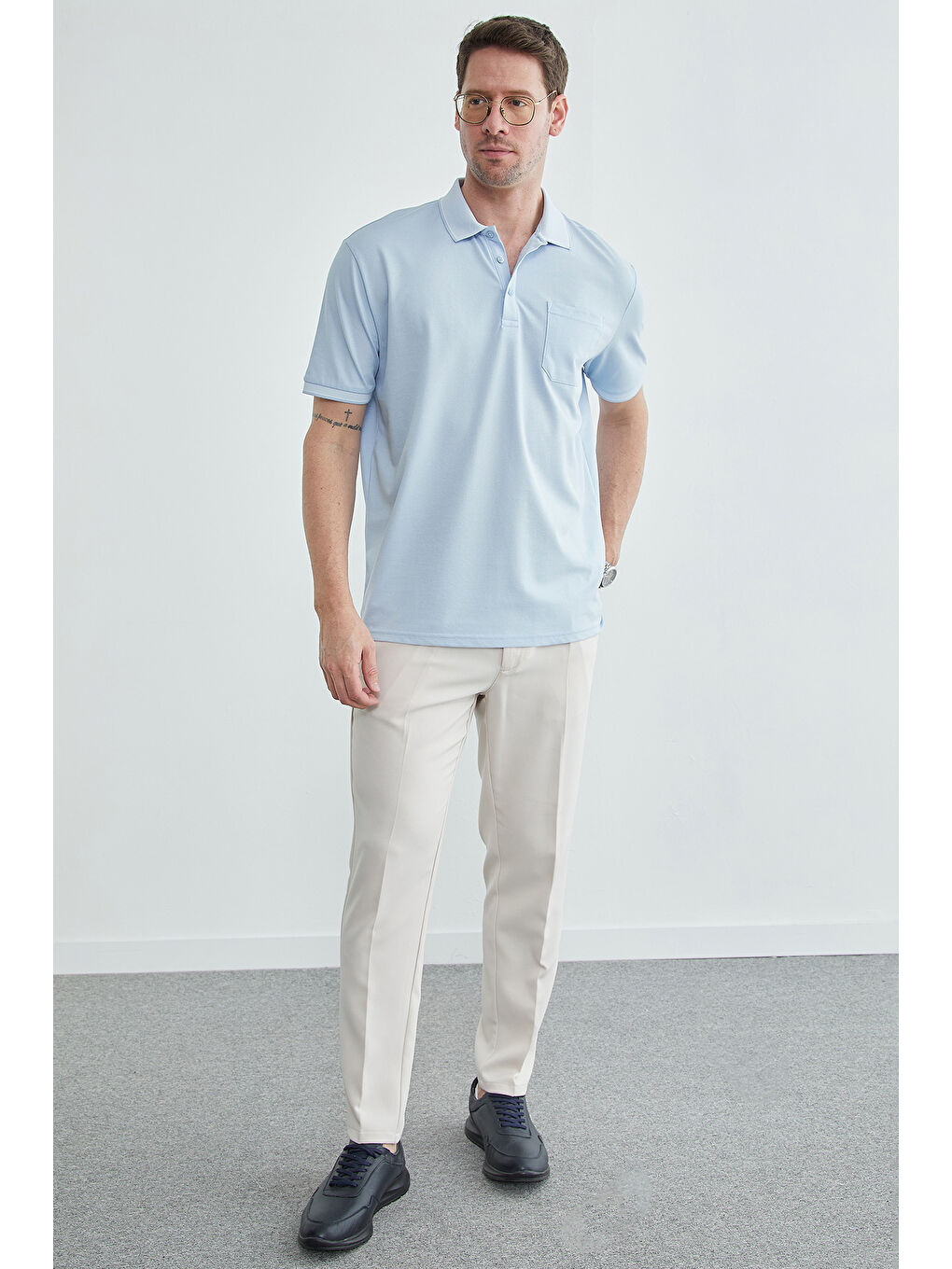 Mavi Düğmeli Tek Cepli Polo Yaka Tişört-3