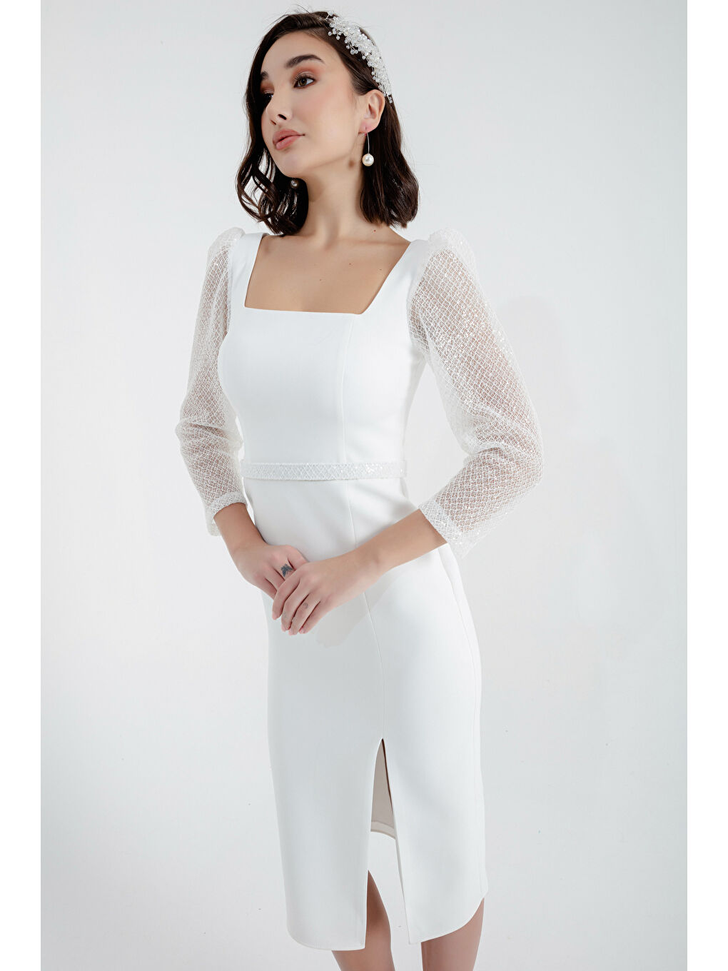 Kadın Beyaz Kare Yaka Kemerli Midi Abiye-3