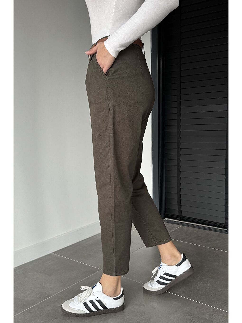 Haki Kadın Kemer Aksesuarlı Gabardin Pantolon-2