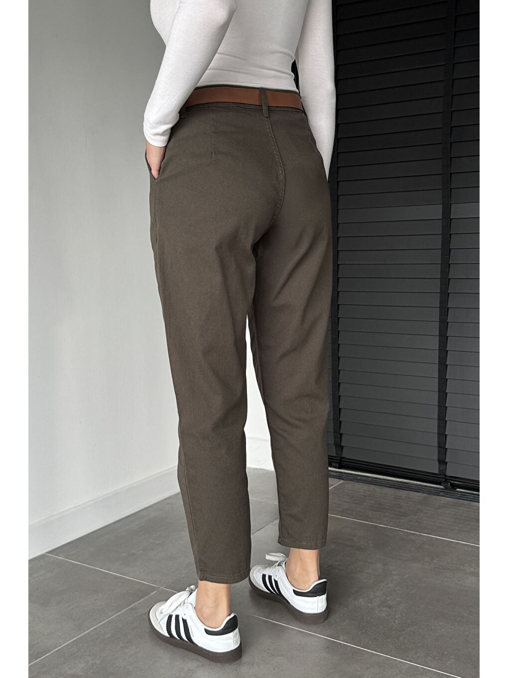 Haki Kadın Kemer Aksesuarlı Gabardin Pantolon-3