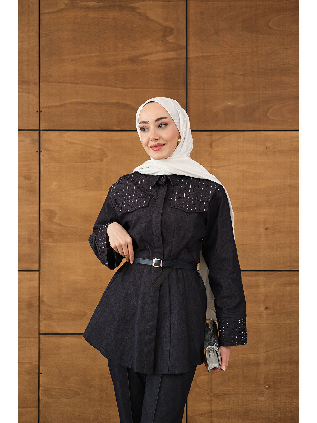 Kadın Sıra Boncuk Detaylı Pileli Takım Lacivert-1