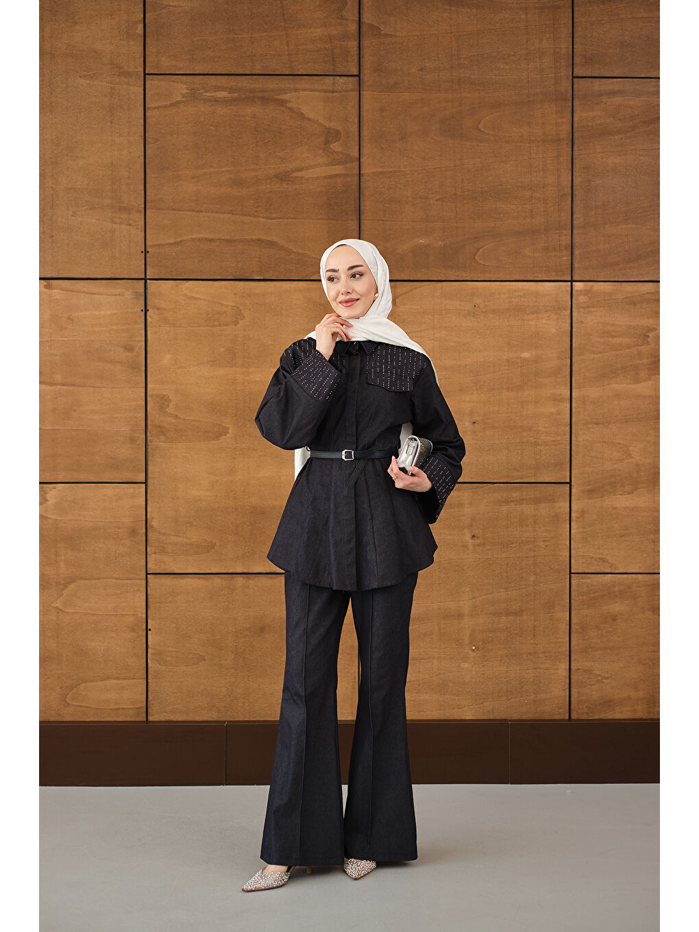 Kadın Sıra Boncuk Detaylı Pileli Takım Lacivert-2