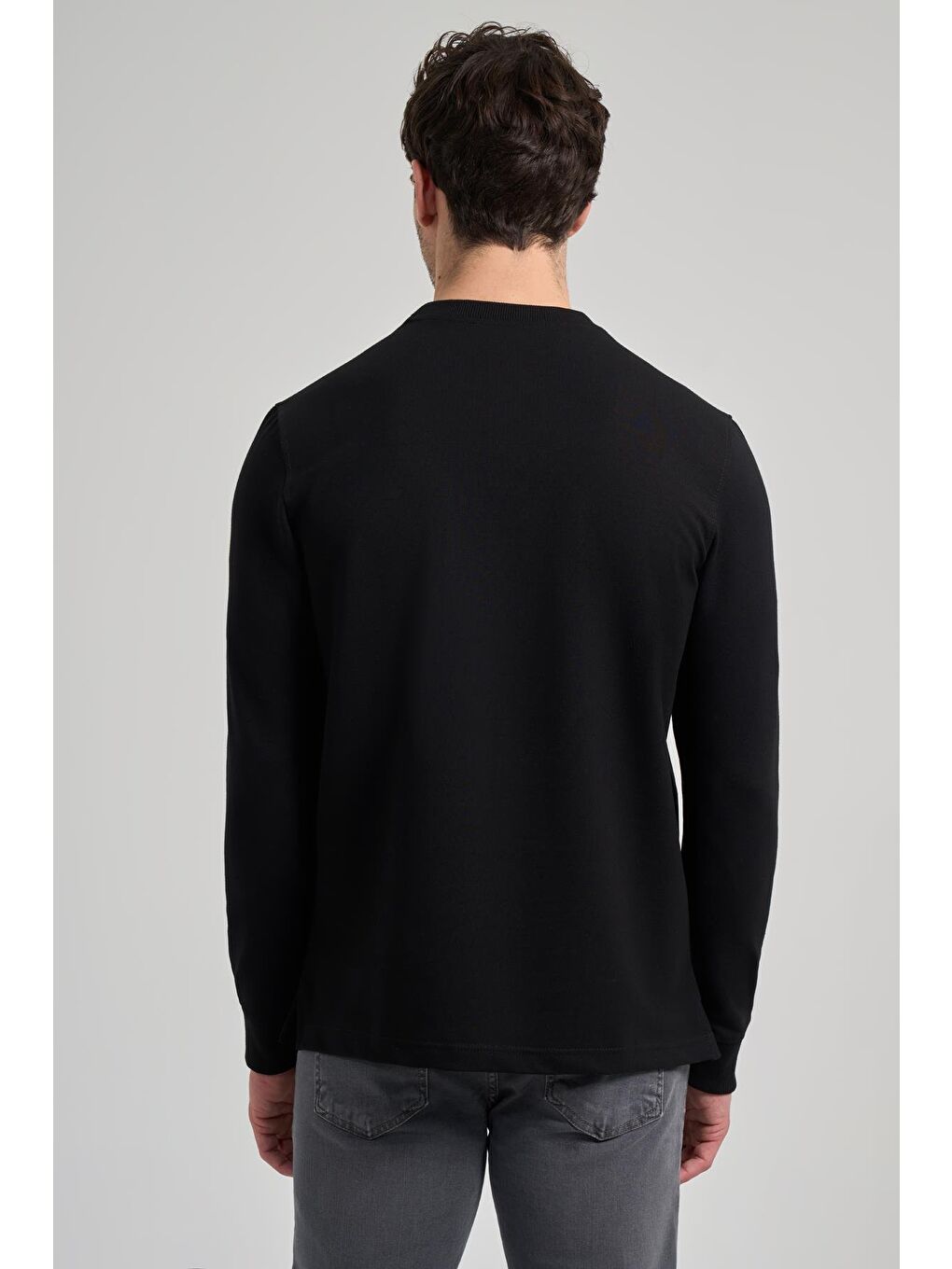İMZA Siyah Uzun Kol Düz Örme Bisiklet Yaka Cepsiz Pamuklu Sweatshirt - 4