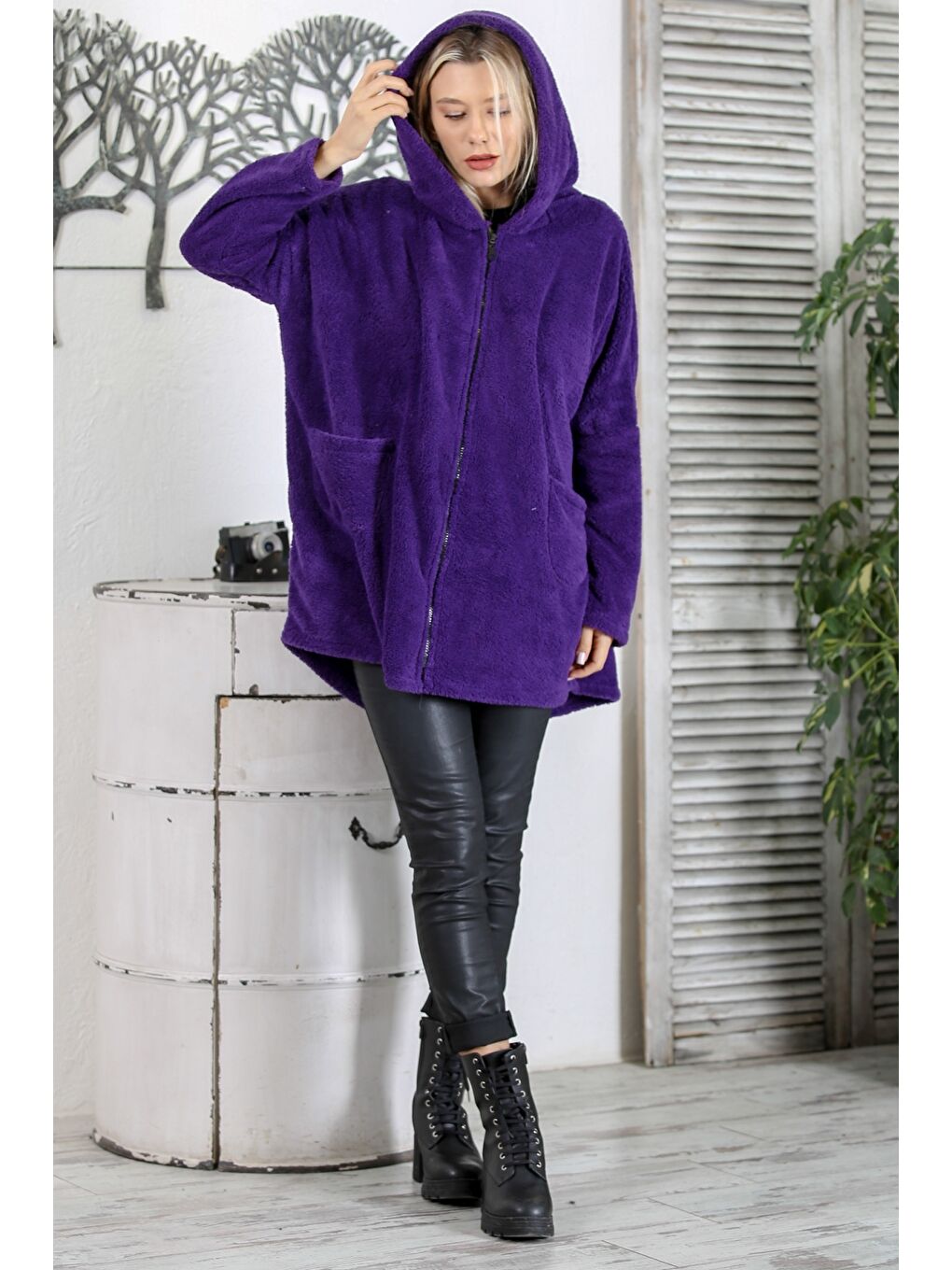 Mor Uzun Kol Fermuarlı Çift Cepli Kapüşonlu Teddy Dokuma Oversize Pelüş Ceket-5