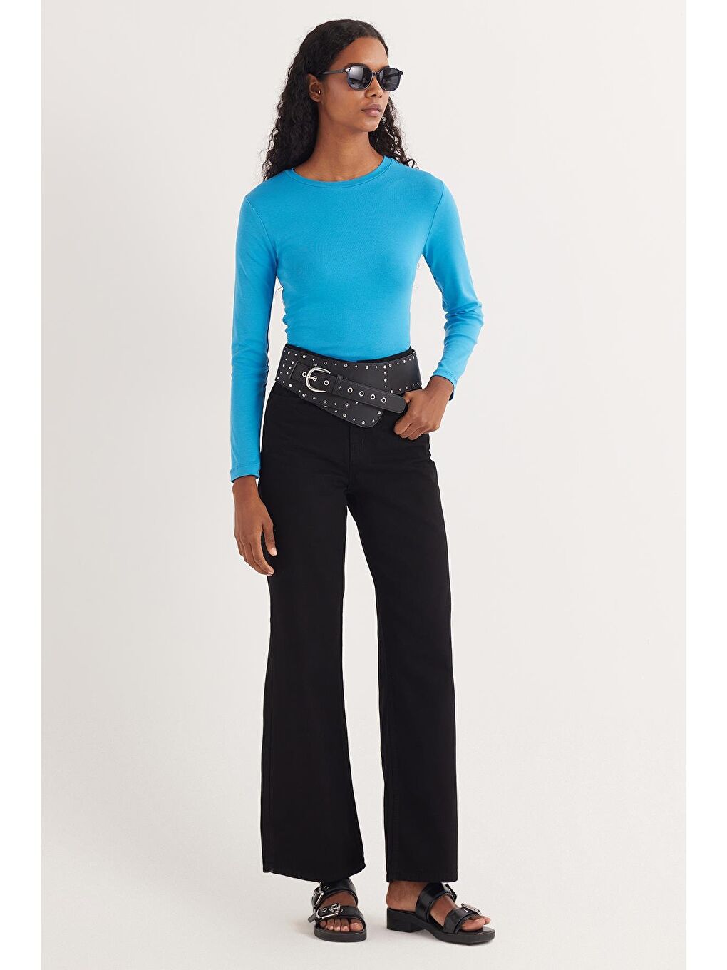 Kadın Slim Fit Pamuklu Uzun Kol Düz Bisiklet Yaka Mavi Bluz-4