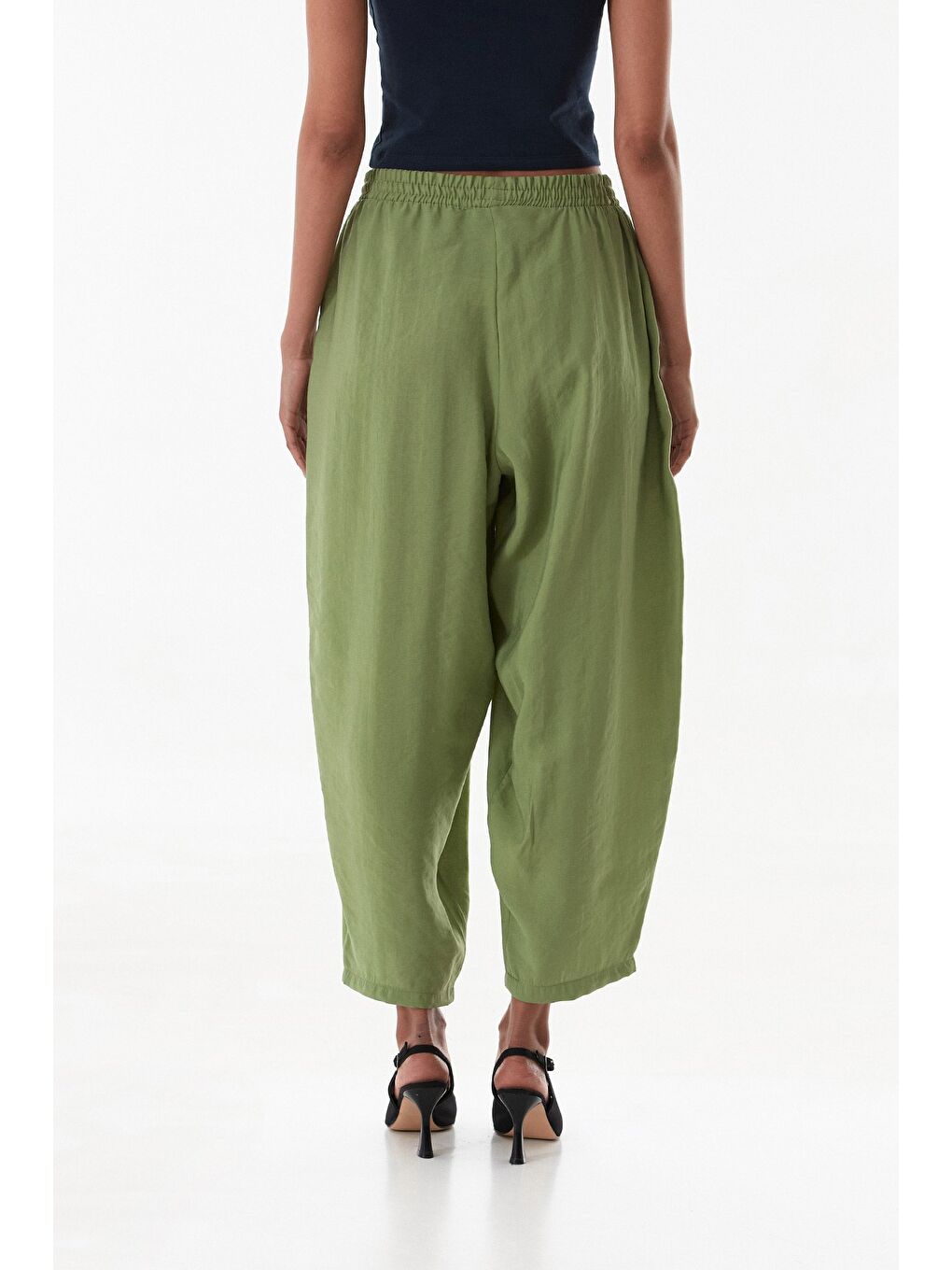 Yeşil Beli Lastikli Çimalı Ayrobin Kumaş Şalvar Pantolon-4