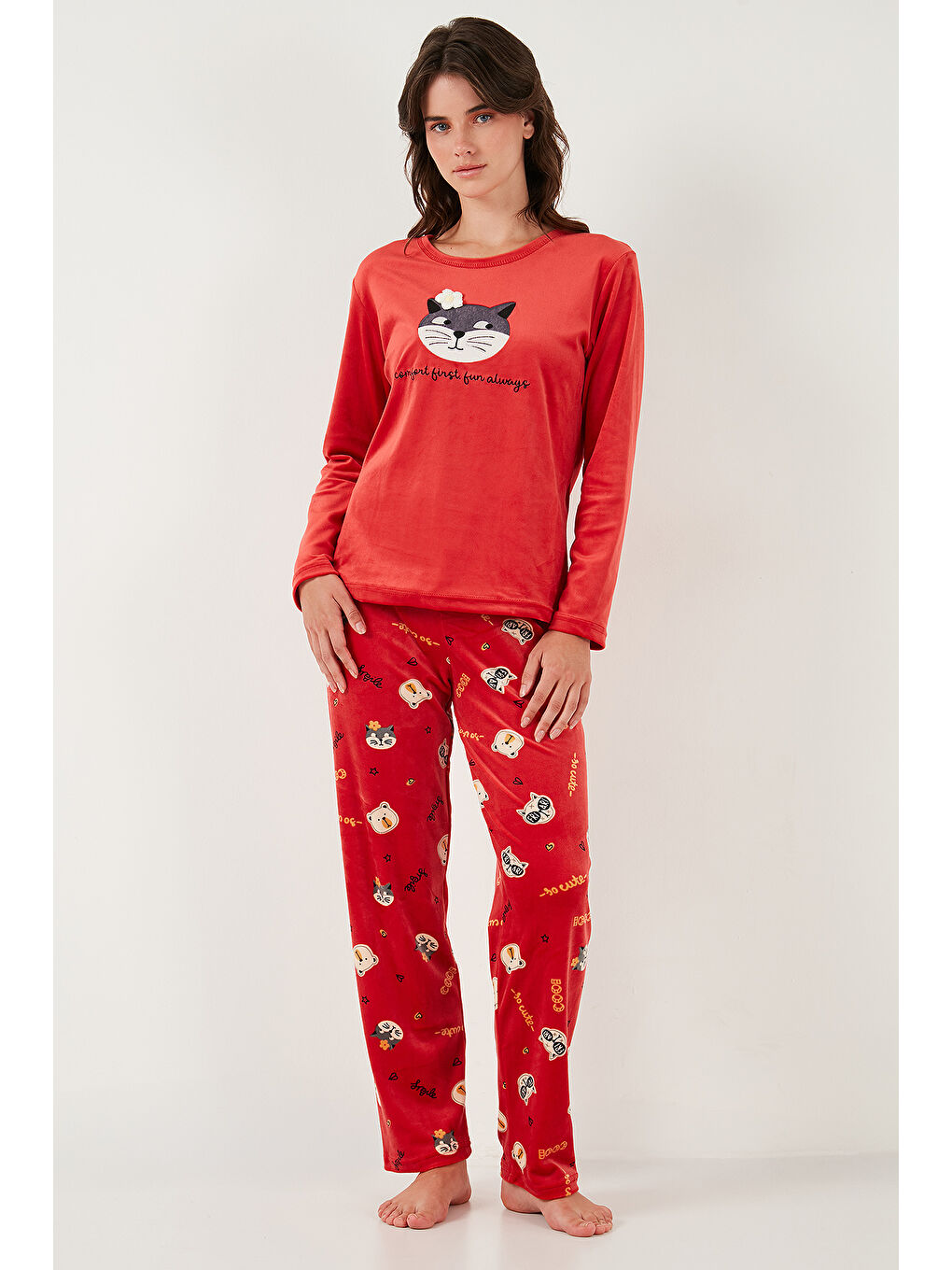 Kırmızı Desenli Regular Fit Bisiklet Yaka Uzun Kollu Kadın Pijama Takımı 65713312-5