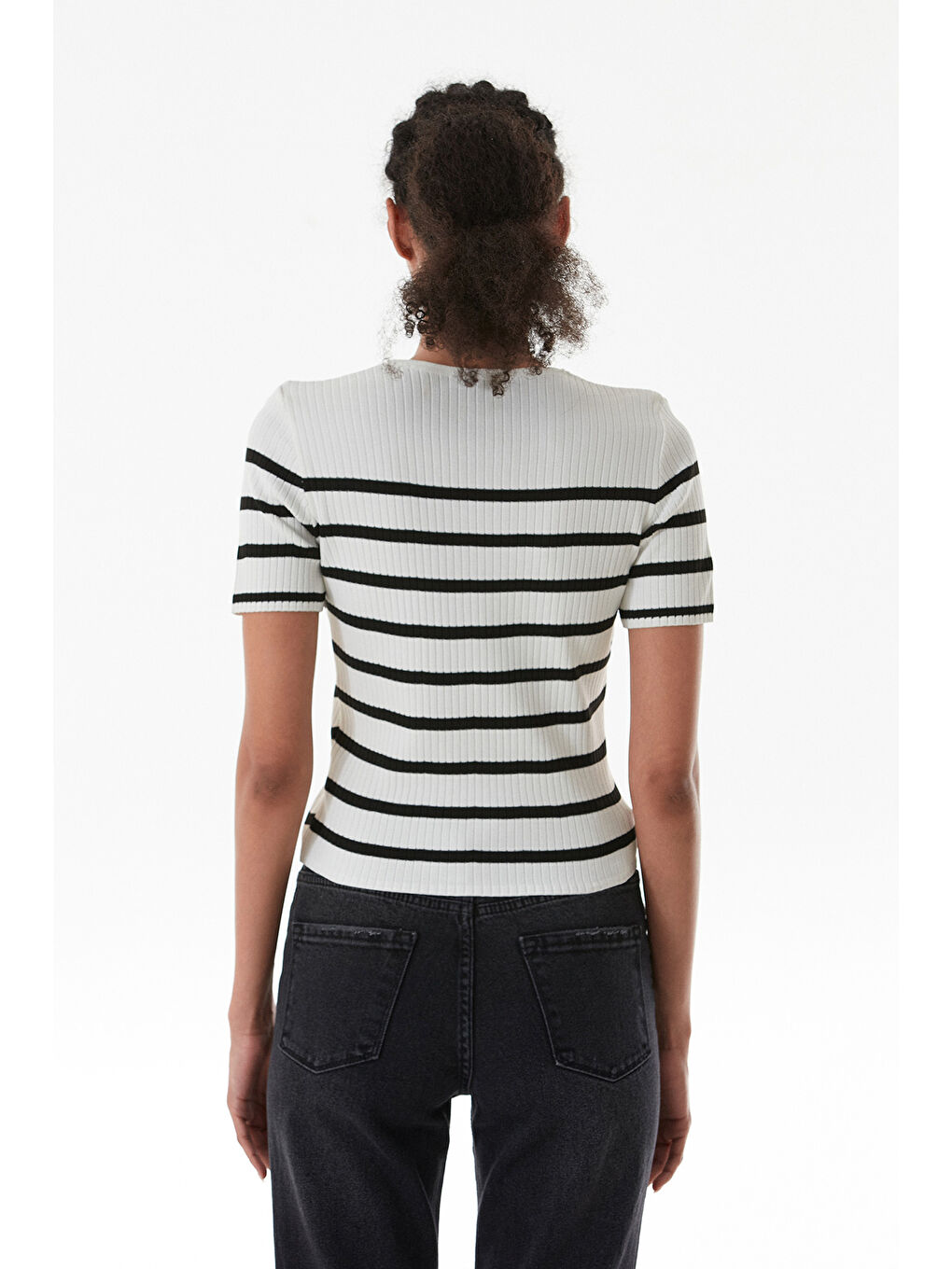 Beyaz Çizgili Fitilli Bisiklet Yaka Triko Bluz-3