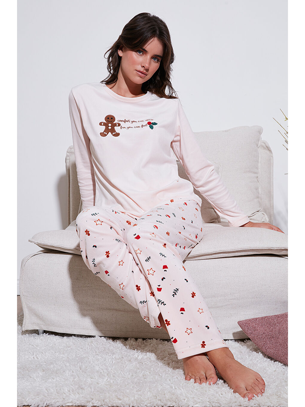 Pembe Desenli Regular Fit Bisiklet Yaka Uzun Kollu Kadın Pijama Takımı 65713312-1