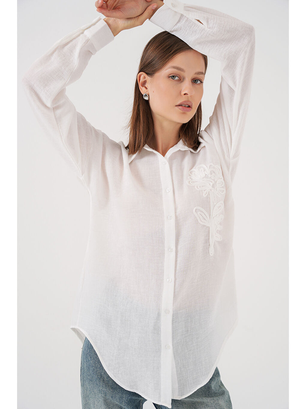 Kadın Nakışlı Oversize Gömlek 20338 - Beyaz-2