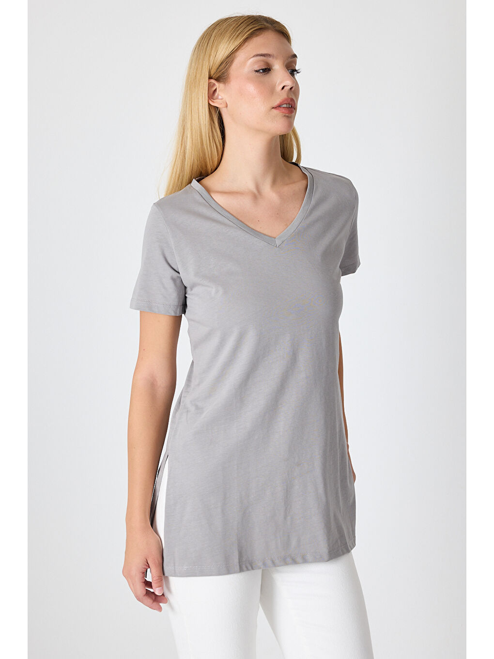 Gri Kadın Uzun V Yaka Tunik 2998-1