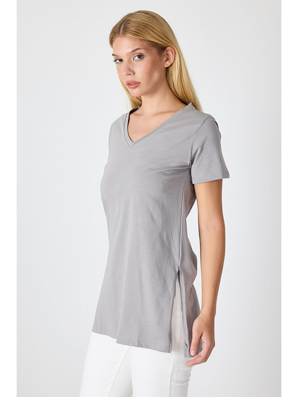 Gri Kadın Uzun V Yaka Tunik 2998-2