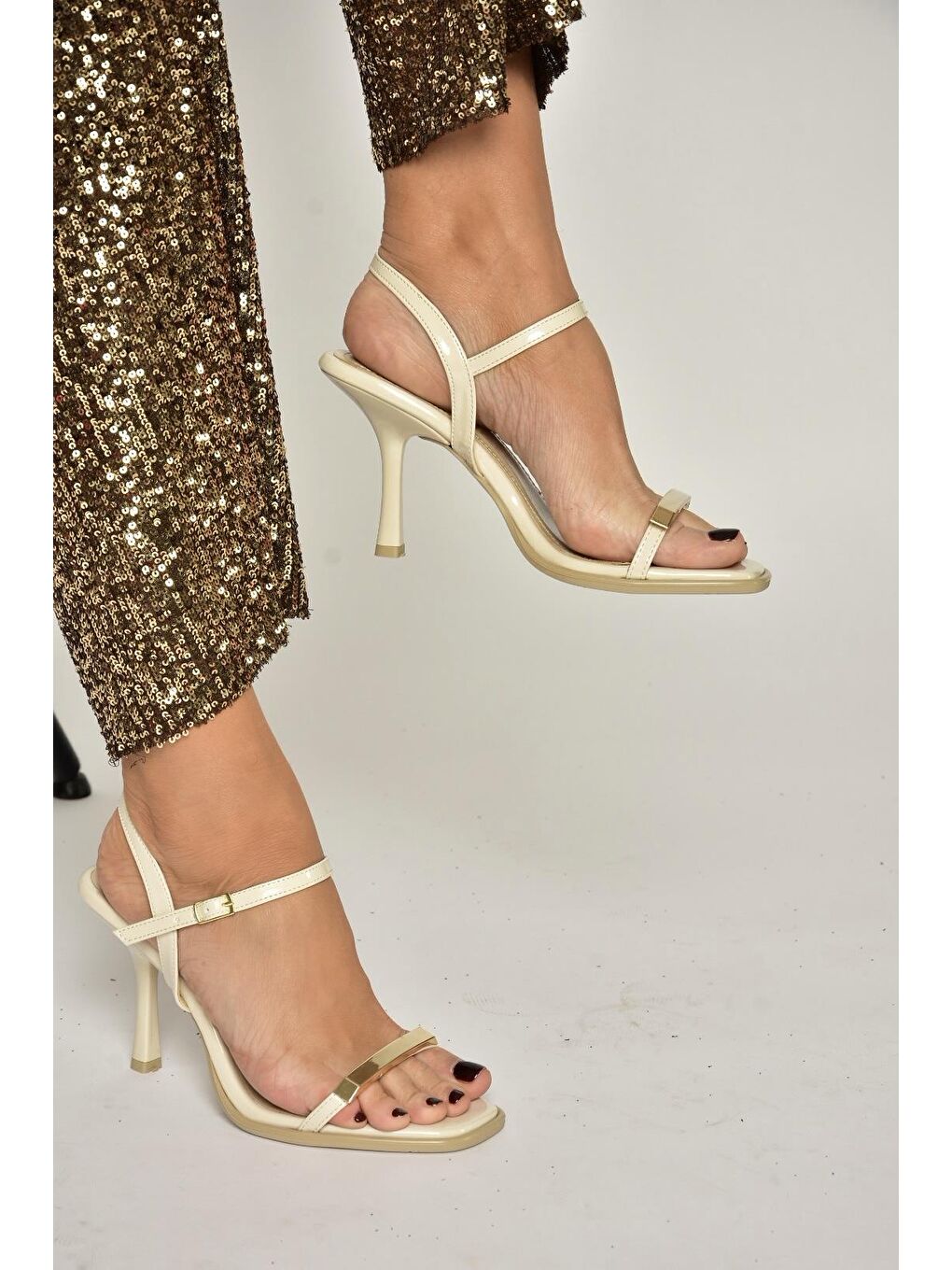 Bej Ten Kadın Topuklu Ayakkabı Y820230508-1