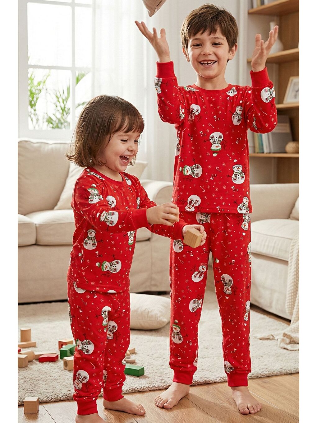 Kırmızı Unisex Yılbaşı Kardan Adam Desenli Çocuk Pijama Takımı-1