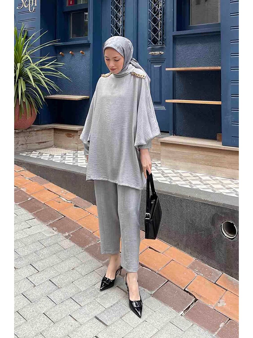 Yarasa Kol Omuz Detaylı Takım Gri