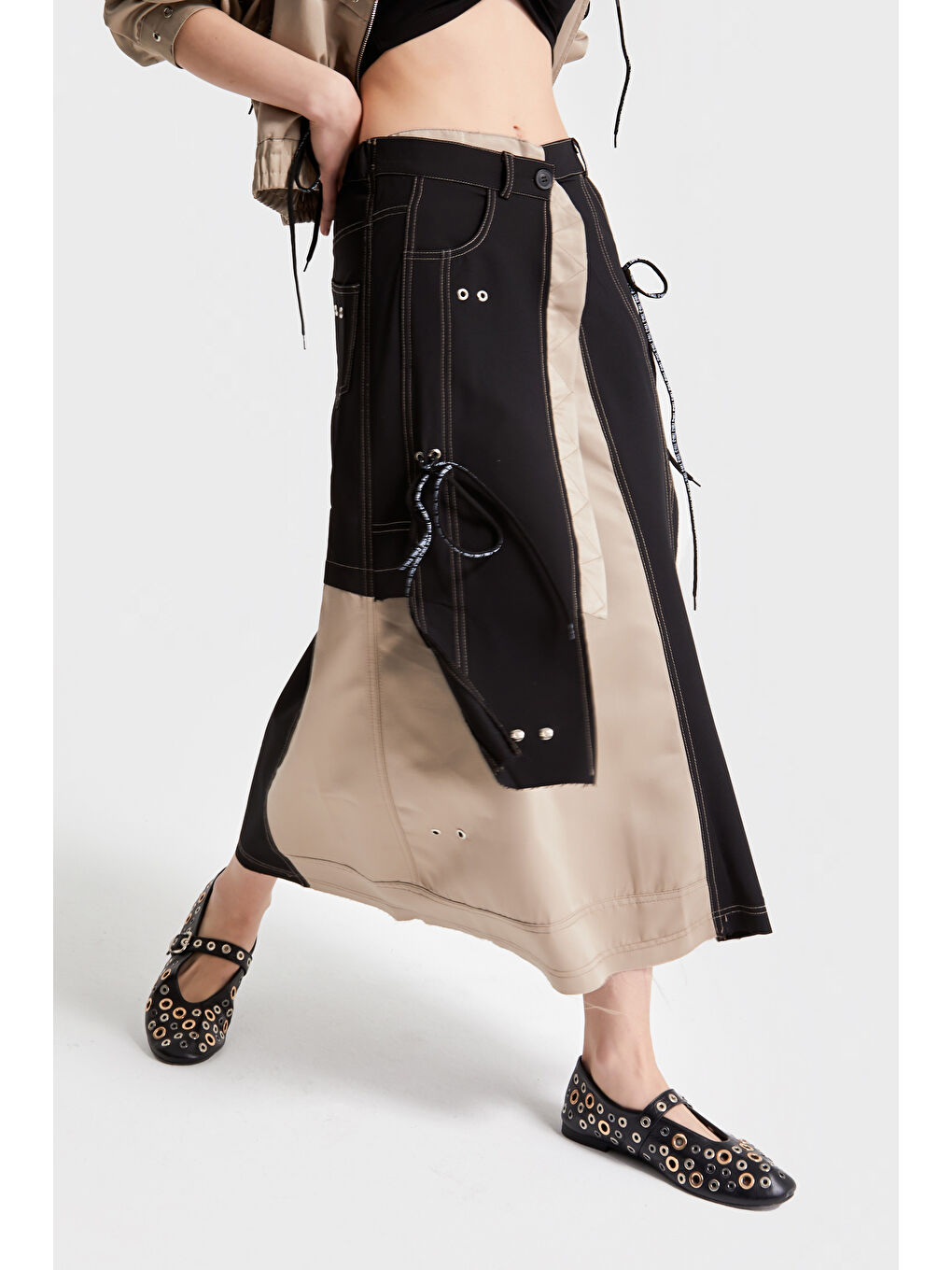 Kadın Bej Siyah Renk Çift Parça Kumaş Tasarım Maxi Boy Etek-1