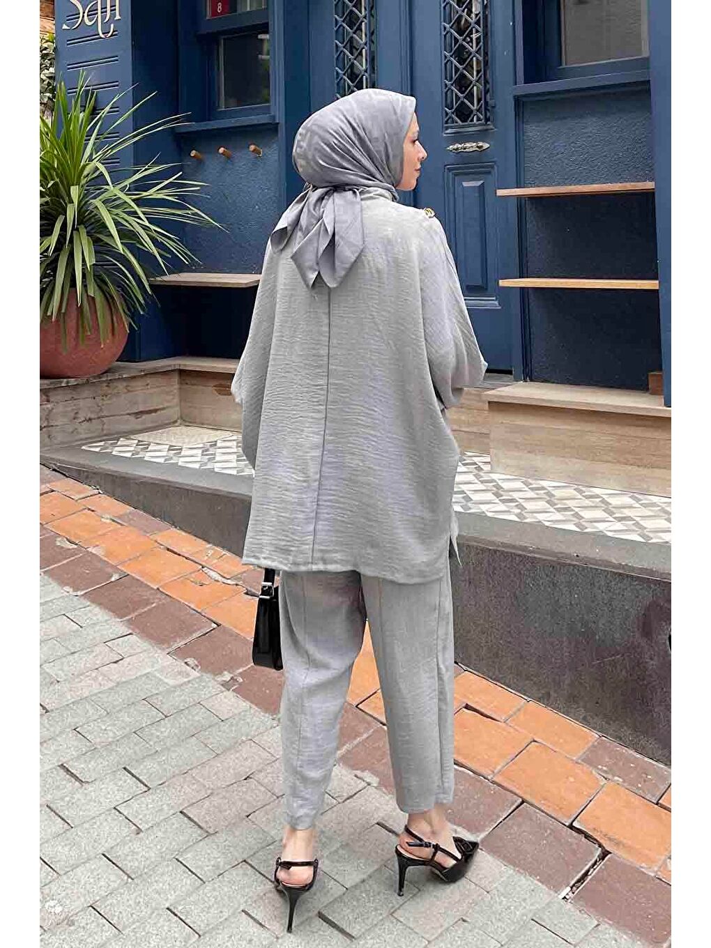 Yarasa Kol Omuz Detaylı Takım Gri-3