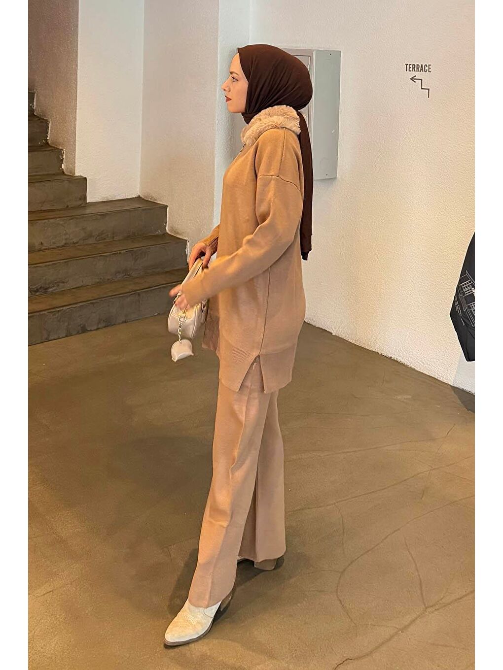 Kahverengi Pelüş Yaka Triko Takım Camel-1