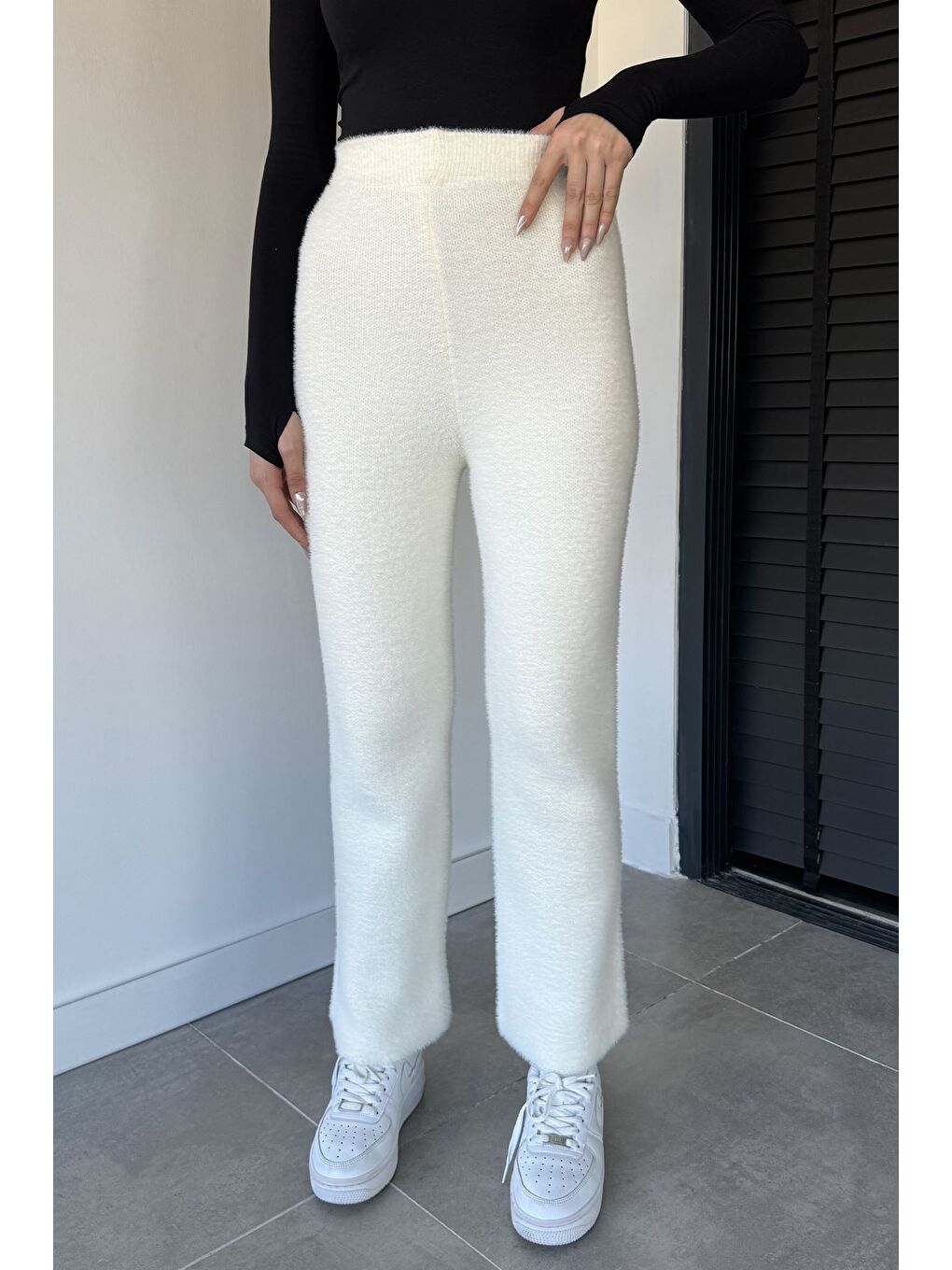 Ekru Kadın Bel Lastikli Yüksek Bel Yumoş Sakallı Triko Pantolon