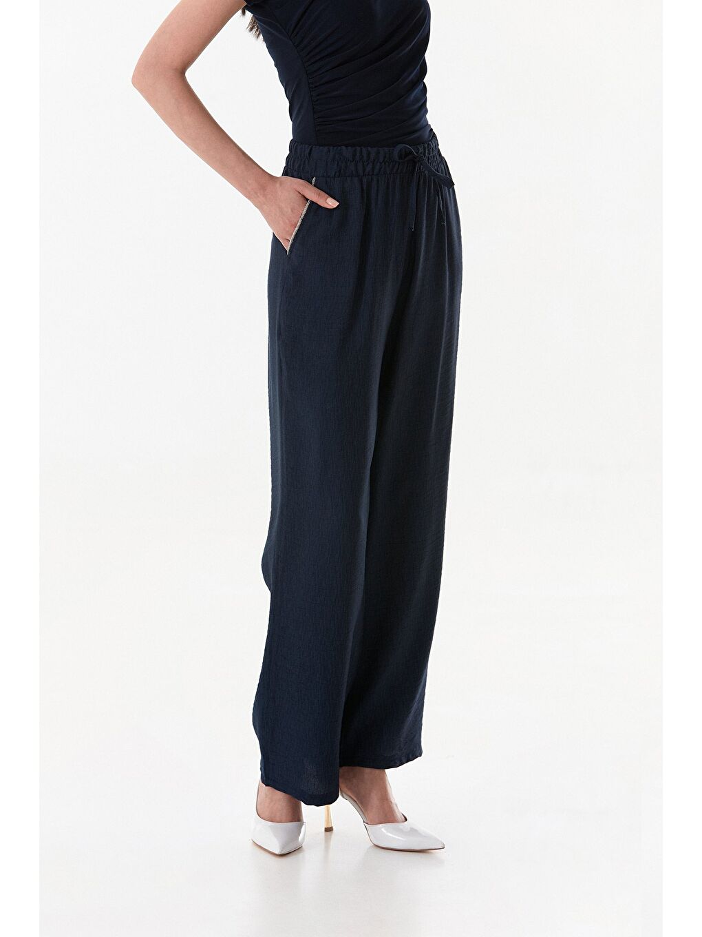 Lacivert Cebi Taş Detaylı Beli Lastikli Palazzo Pantolon-2
