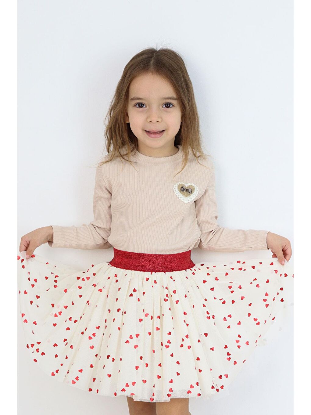 Kız Çocuk Uzun Kollu Tişört Kalp Armalı Fiyonklu Bej (5-10 Yaş)-1