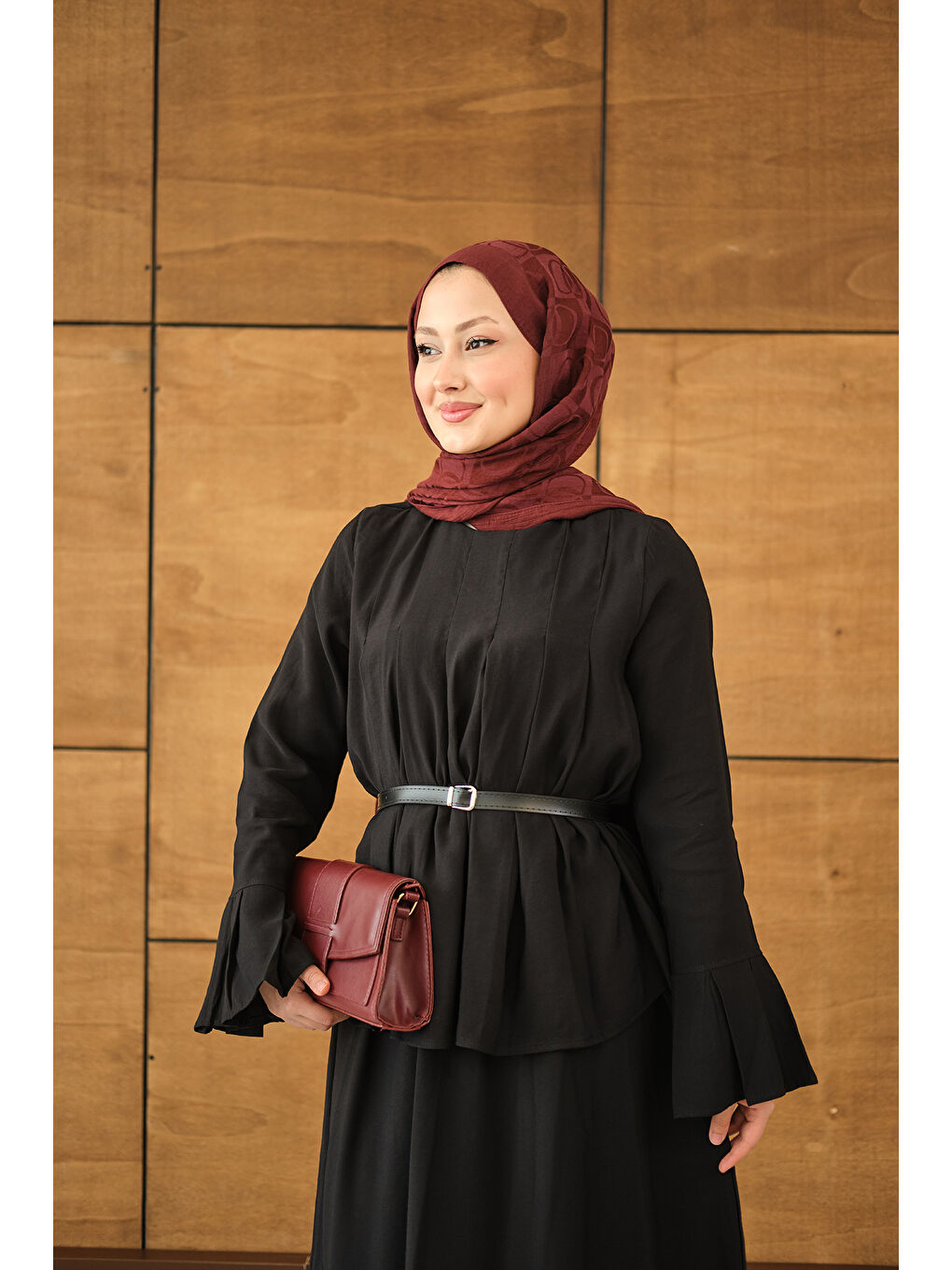 Kadın Pileli Kemer Bağlamalı Etekli Takım Siyah-1