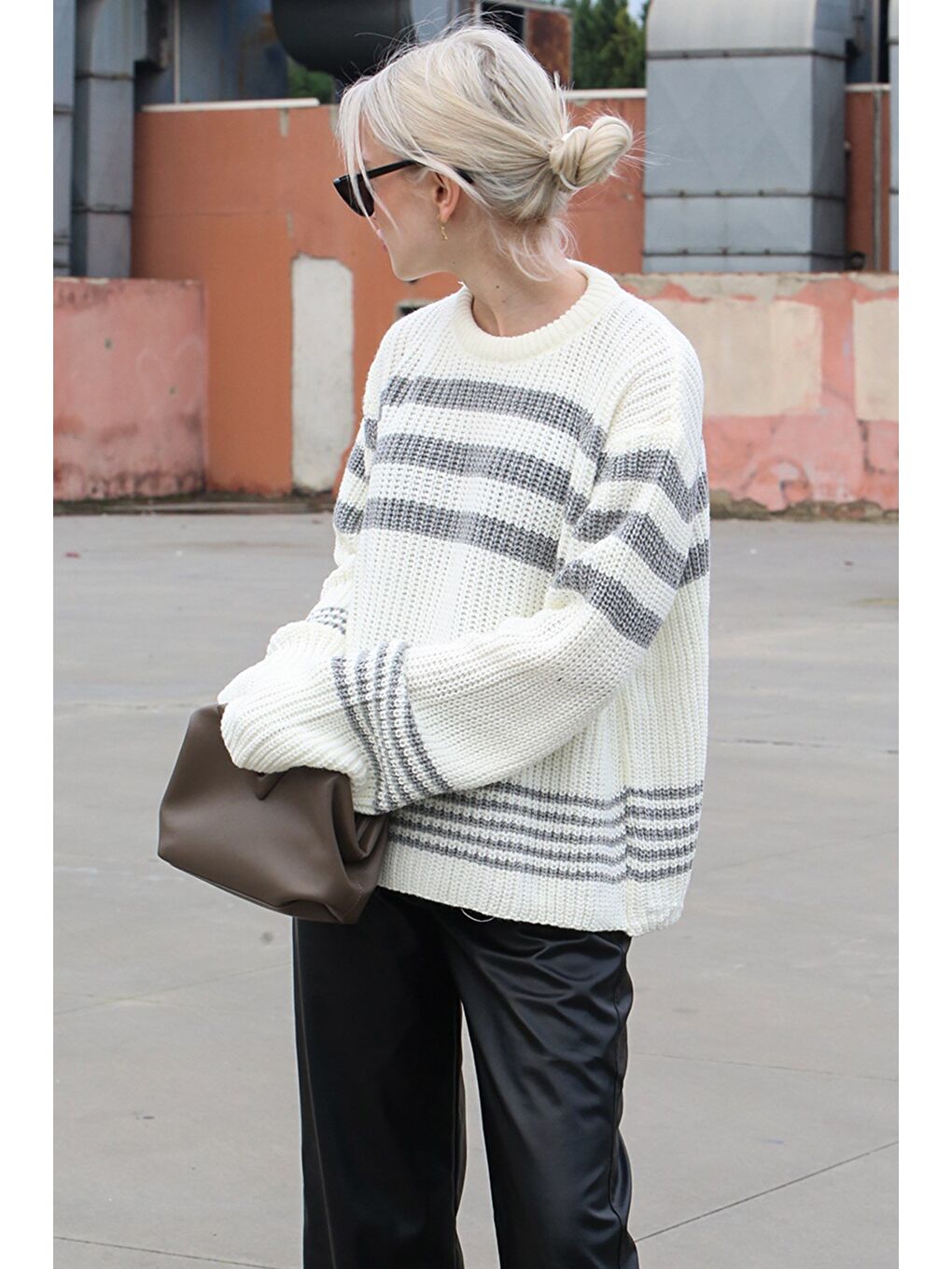 Beyaz Kemik Rengi Çizgili Triko Kazak Mg1585-1