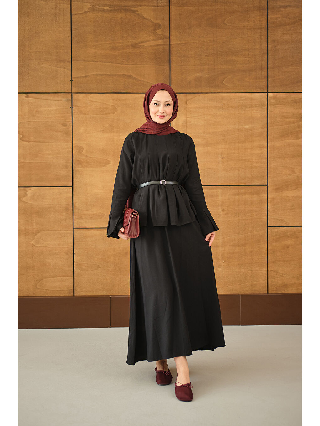 Kadın Pileli Kemer Bağlamalı Etekli Takım Siyah-3