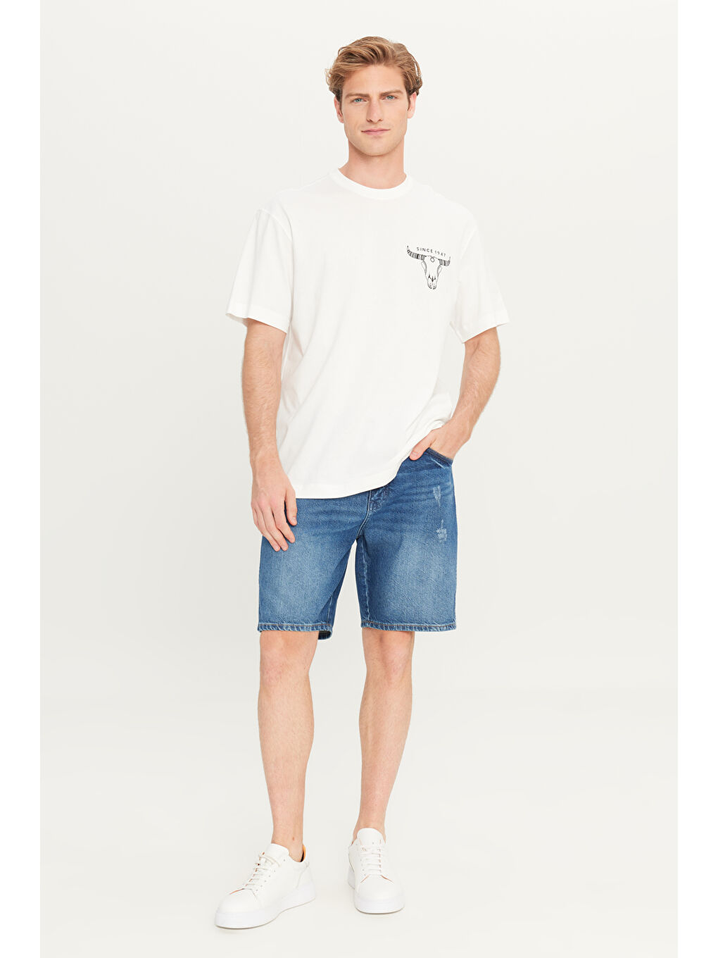 %100 Pamuk Loose Fit Rahat Kesim Bisiklet Yaka Beyaz Tişört-2