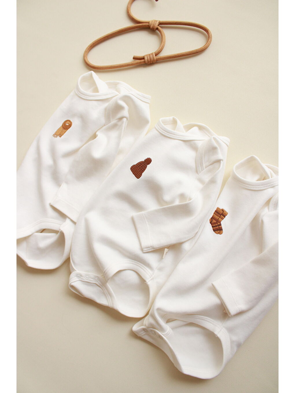 Beyaz 3'lü Autumn Serisi Uzun Kollu Çıt Çıtlı Body Zıbın Model 9-7