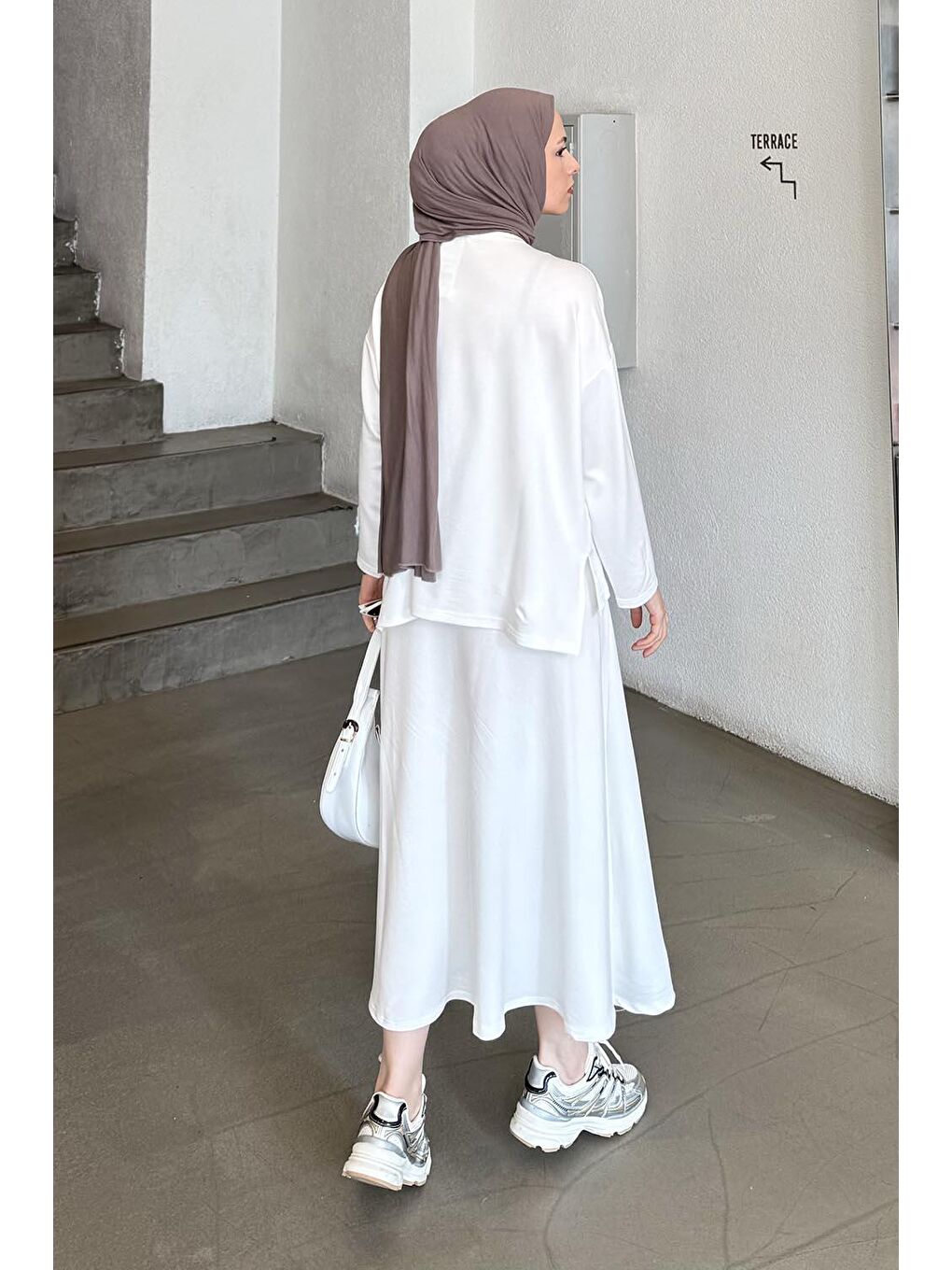 Kristal Kloş Etekli Tesettür Beyaz-3