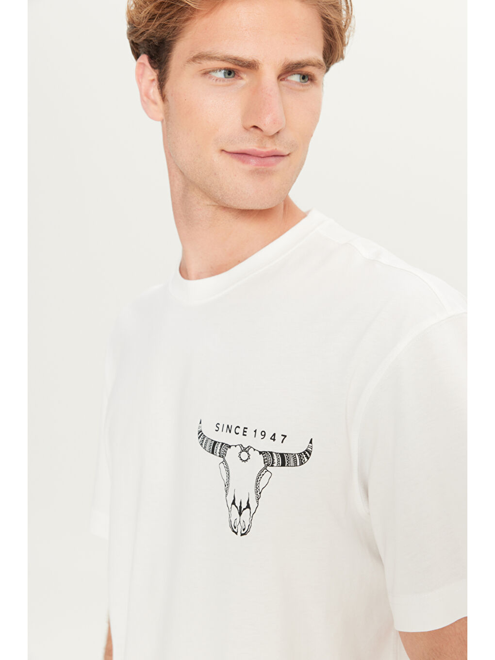 %100 Pamuk Loose Fit Rahat Kesim Bisiklet Yaka Beyaz Tişört-3