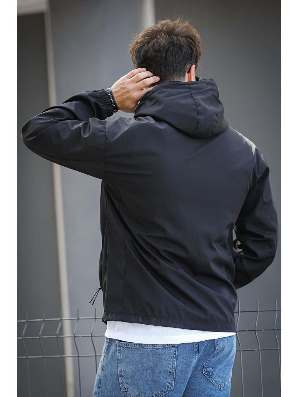 Siyah Barky Suya Dayanaklı Fermuar Detaylı Astarlı Erkek Kapüşonlu Mevsimlik Mont Yağmurluk-4