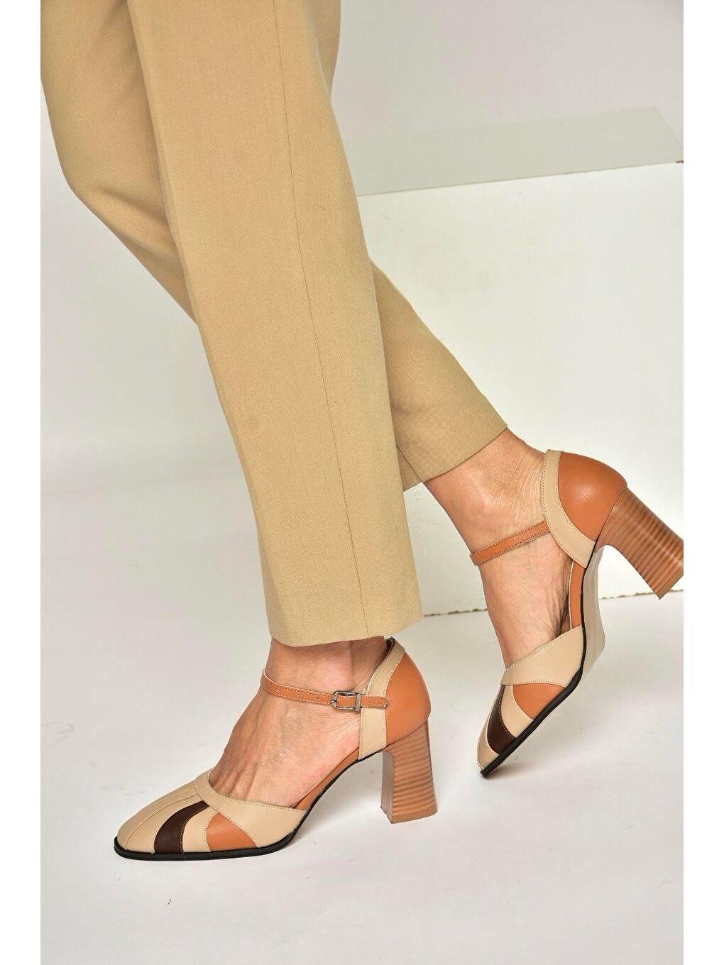 Bej Ten Kadın Topuklu Ayakkabı Y398360103-1