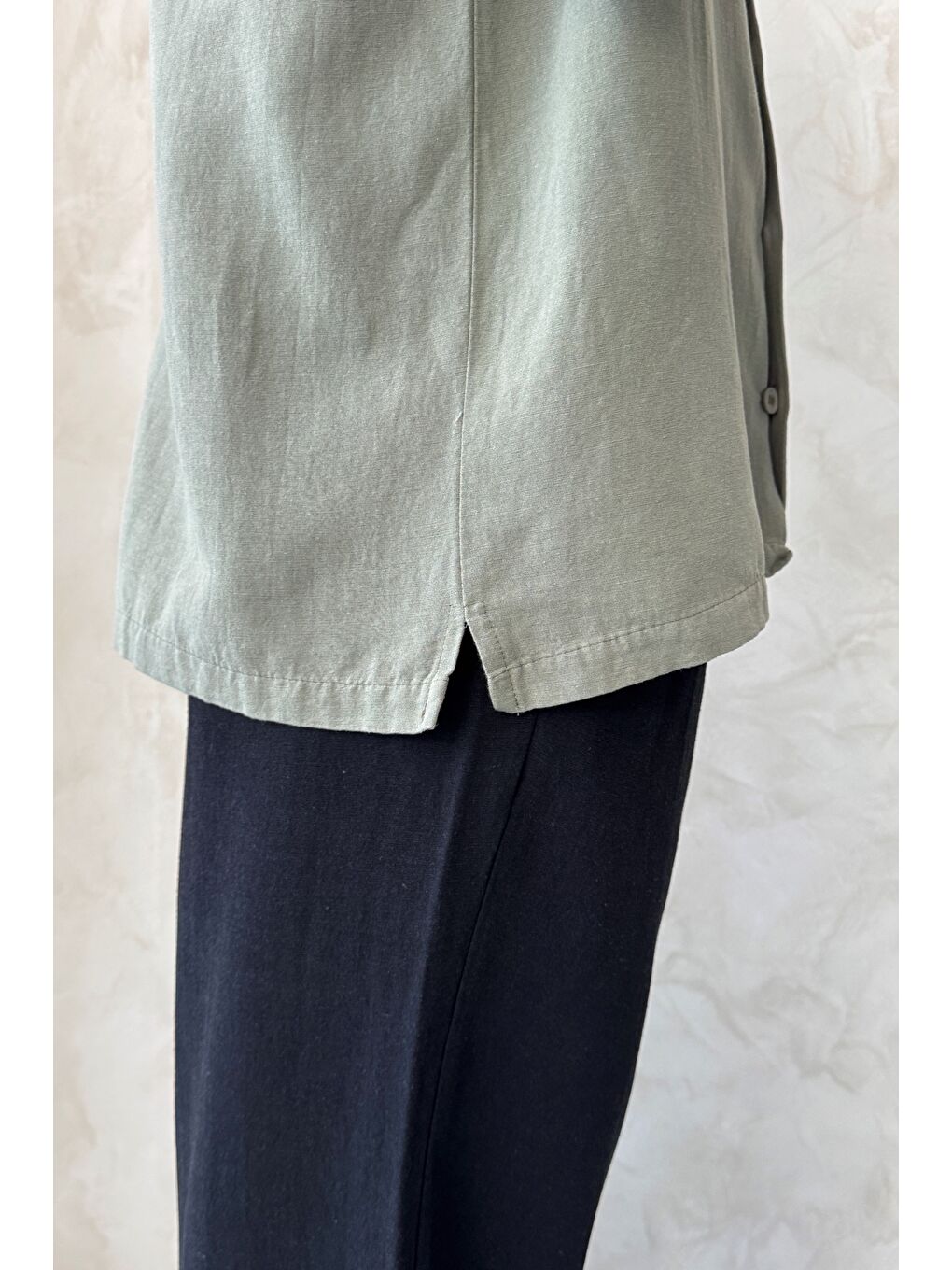 Haki Erkek Oversize Apaş Yaka Kısa Kollu Keten Gömlek-5