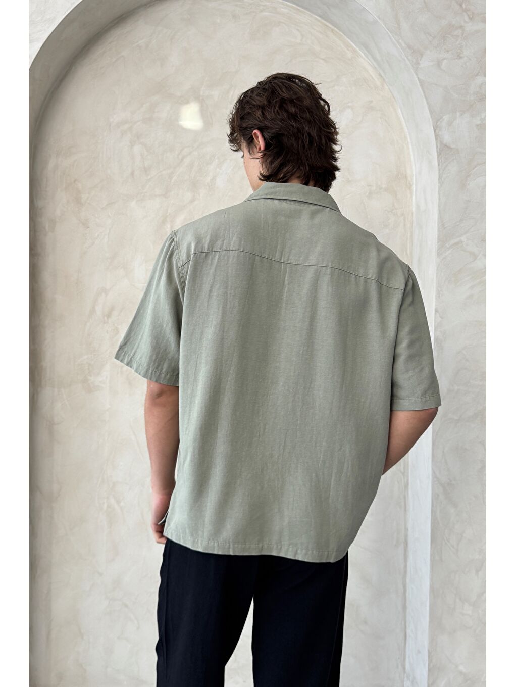 Haki Erkek Oversize Apaş Yaka Kısa Kollu Keten Gömlek-7