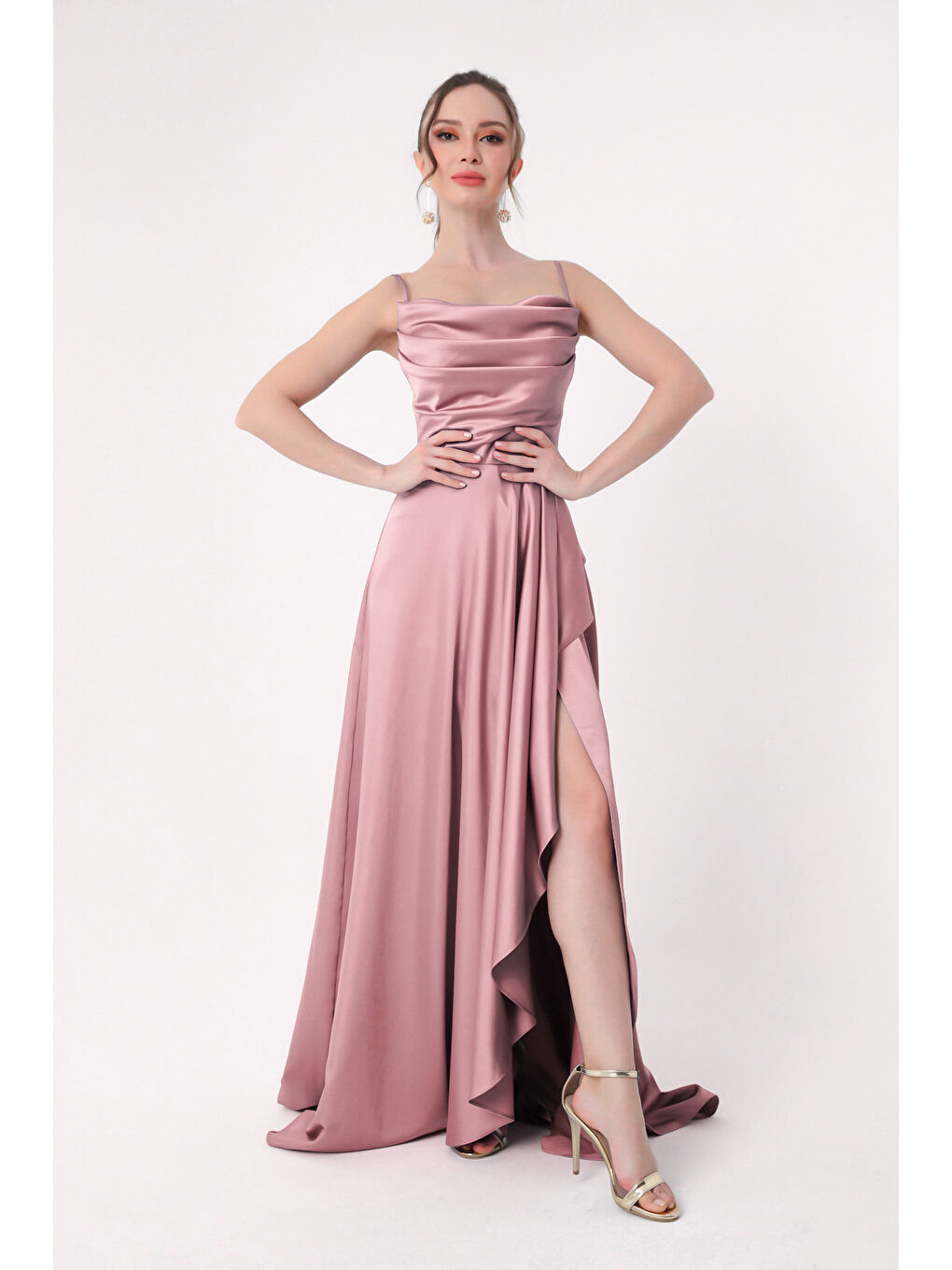 Pembe Kadın Pudra Volanlı Yırtmaçlı Saten Abiye & Mezuniyet Elbisesi-3