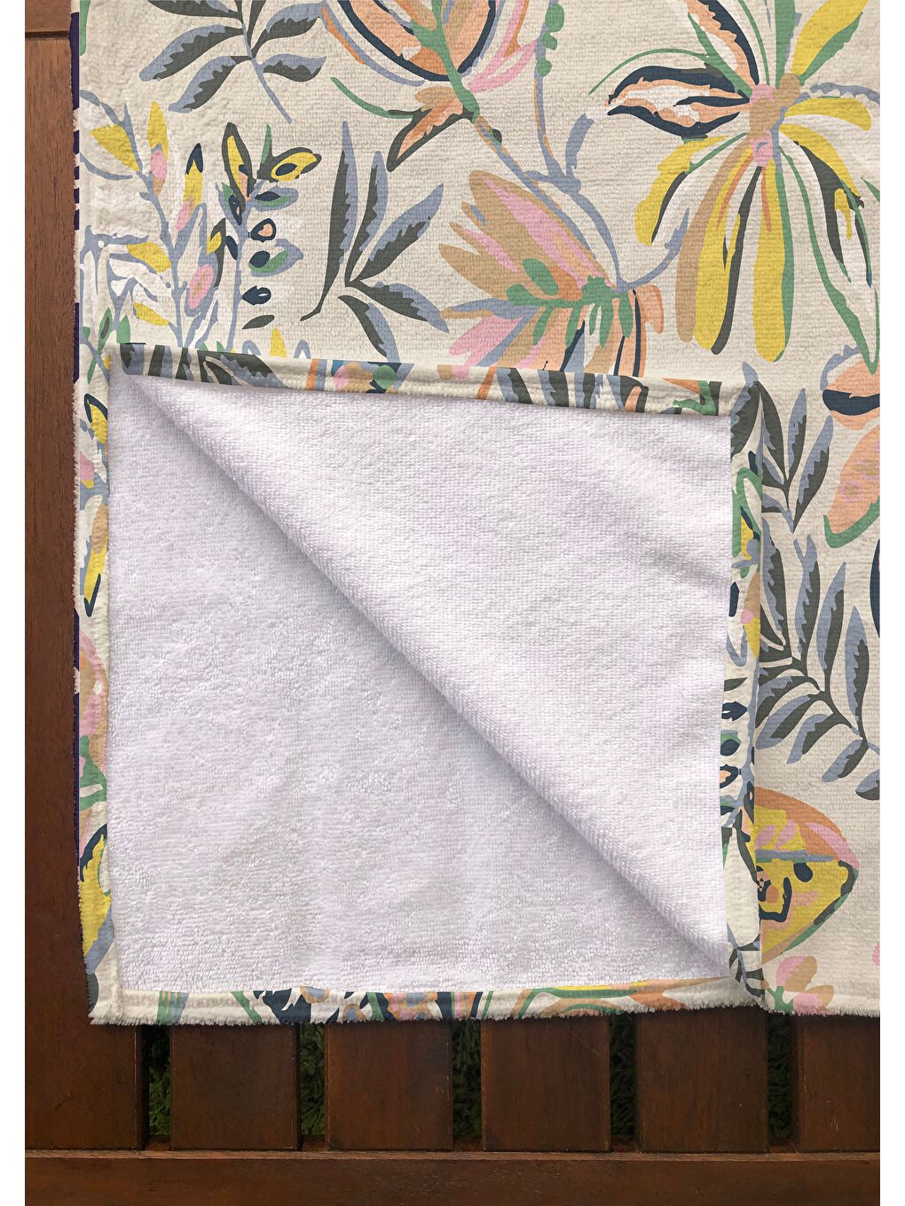 Karışık Renkli Desenli Havlu 75x150 cm   Plaj   Banyo Kullanımına Uygun   Hızlı Kuruyan Yumuşak Kumaş-1